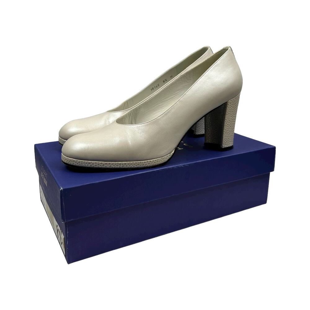 Stuart Weitzman Bone Lustre Round Toe Heel Sz 8.5